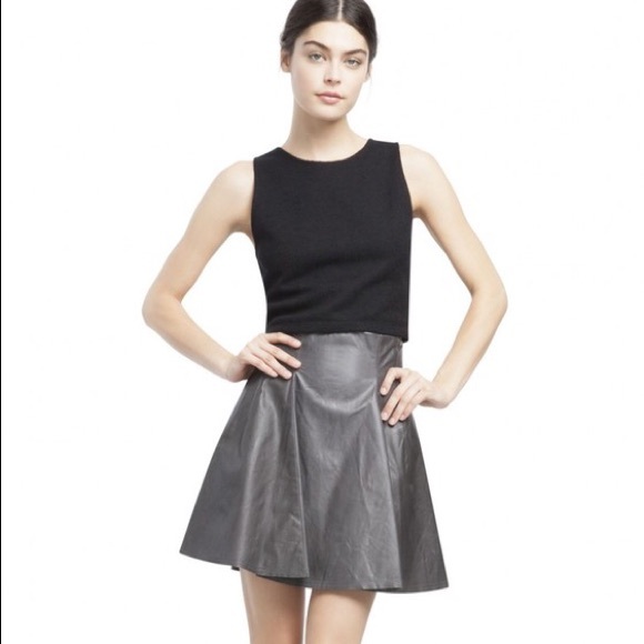 Alice + Olivia Tops - Alice & Olivia crop top
